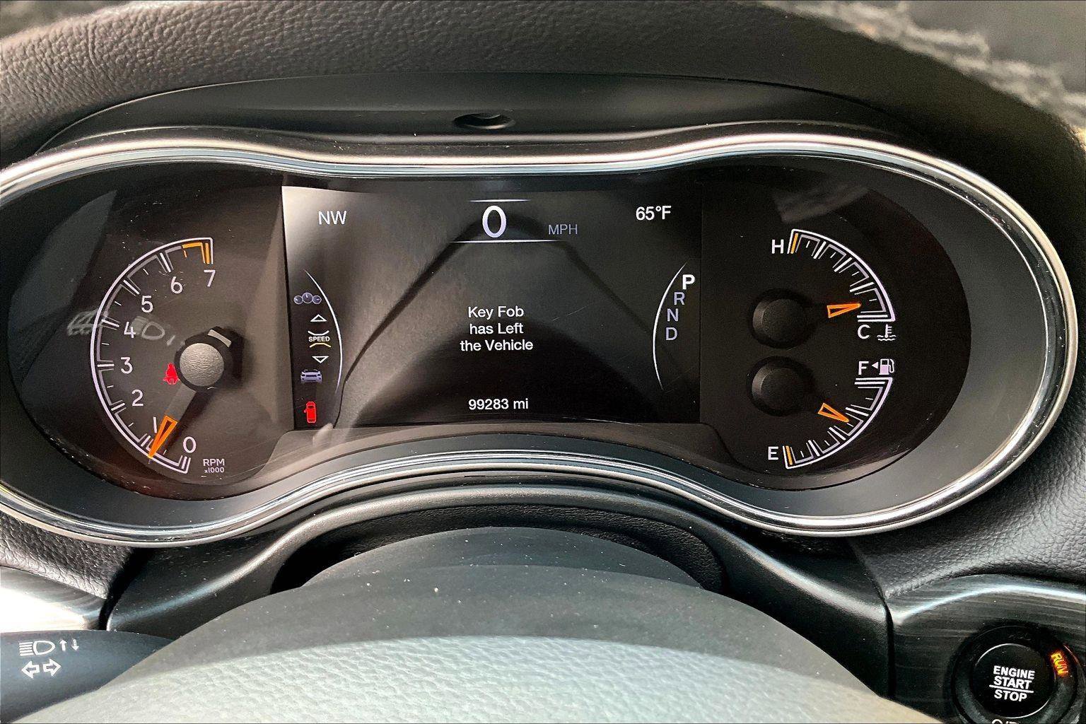 Used 2019 Jeep Grand Cherokee Laredo w/ Security & Convenience Group AWD/4WD image 35