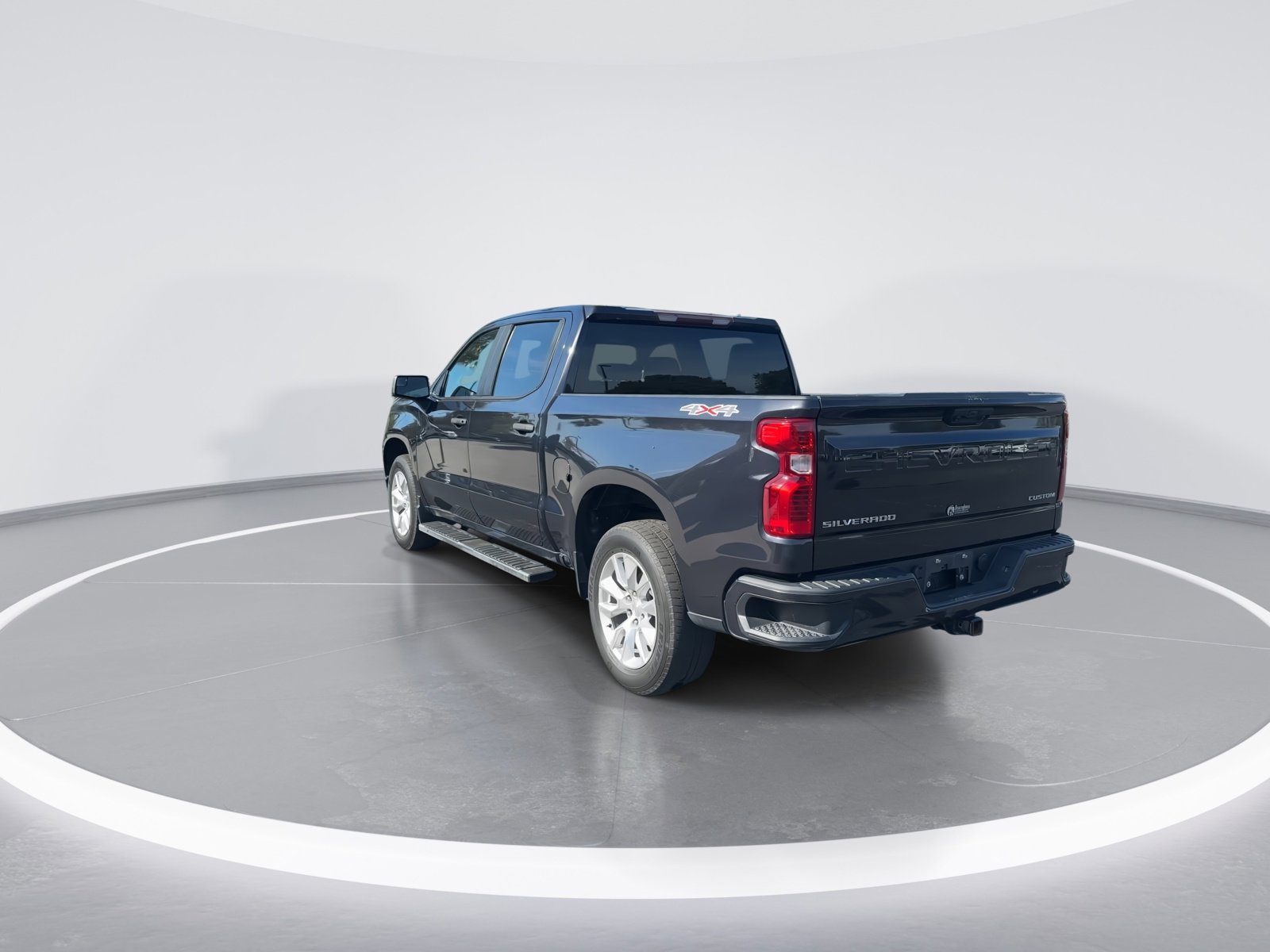 Used 2022 Chevrolet Silverado 1500 Custom image 7