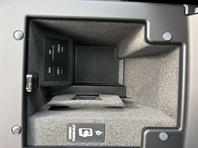 Certified 2026 Porsche Macan S AWD/4WD image 22