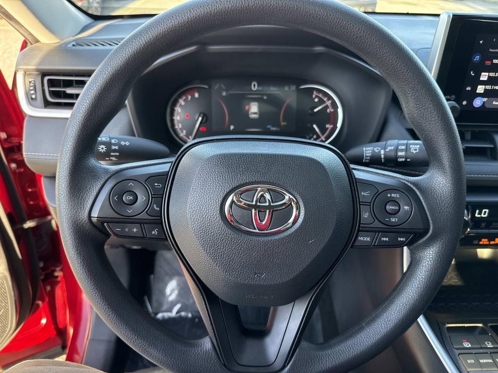 Used 2025 Toyota RAV4 XLE w/ Convenience Package FWD image 43