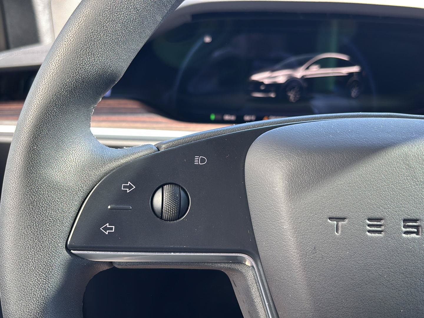 Used 2024 Tesla Model X AWD/4WD image 18