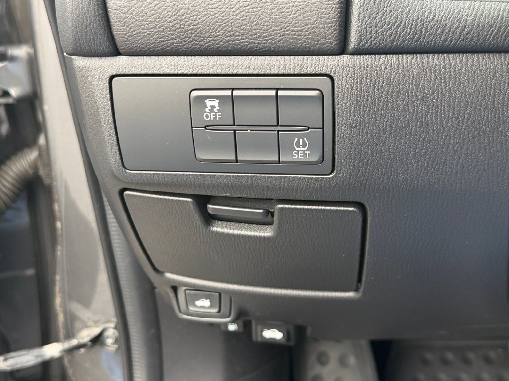 Used 2017 MAZDA MAZDA6 Touring FWD image 25