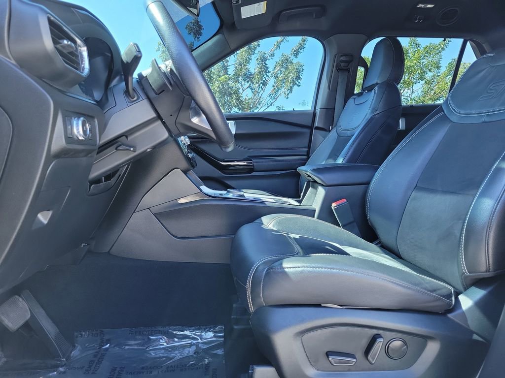 Used 2022 Ford Explorer ST RWD image 23