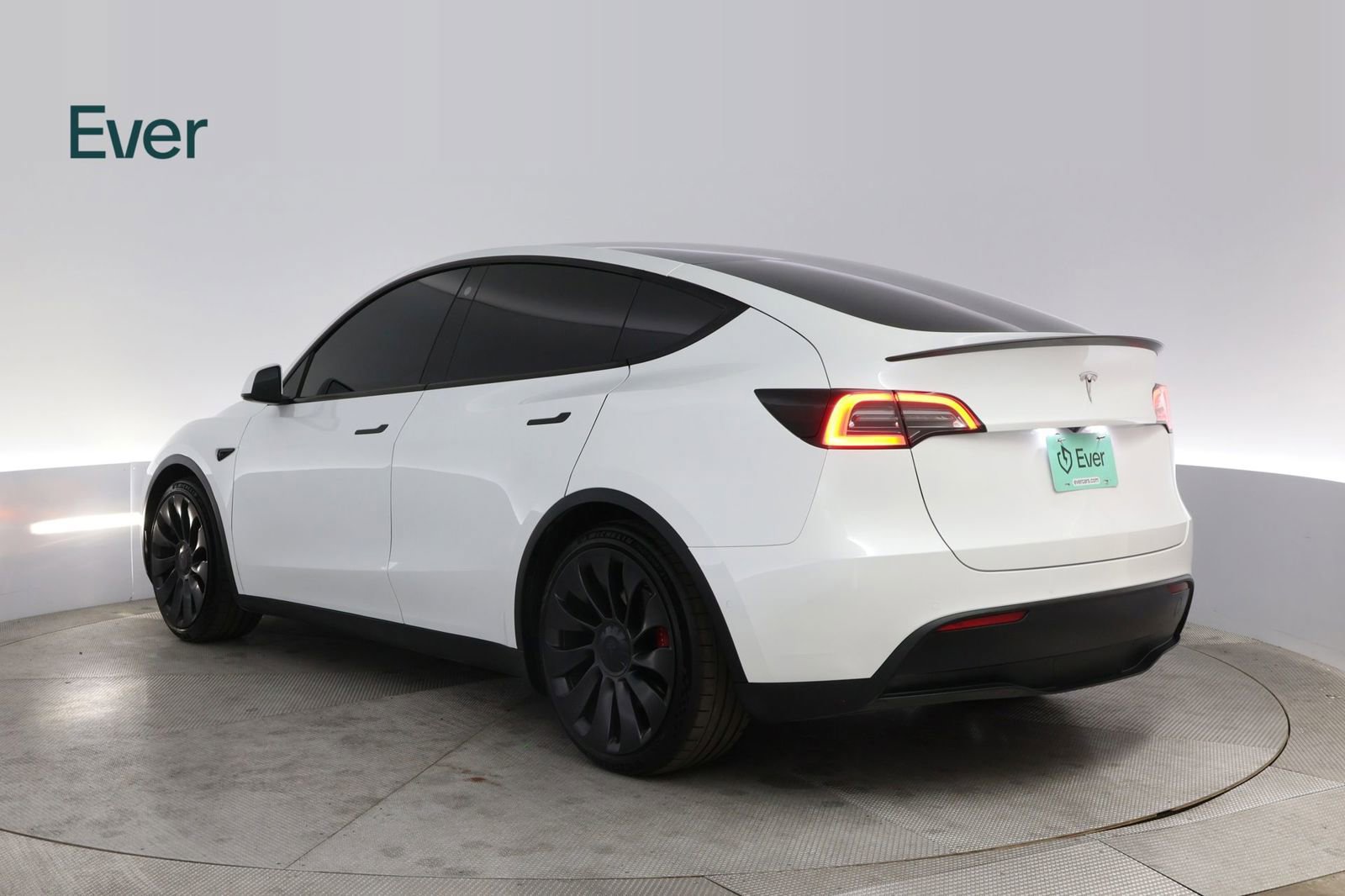 Used 2022 Tesla Model Y Performance image 17