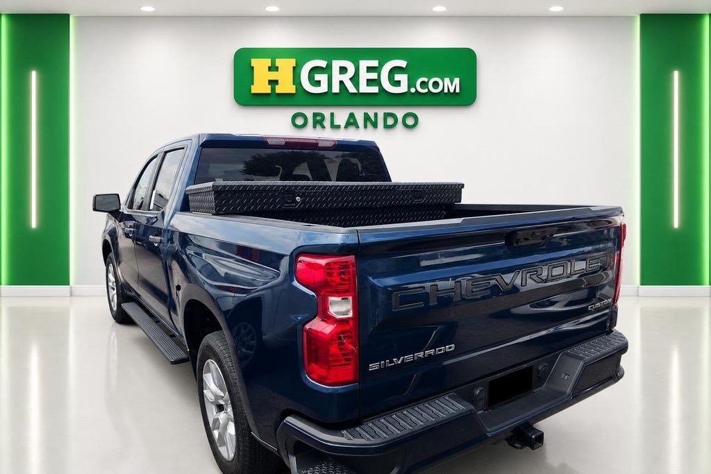 Used 2022 Chevrolet Silverado 1500 Custom RWD image 2