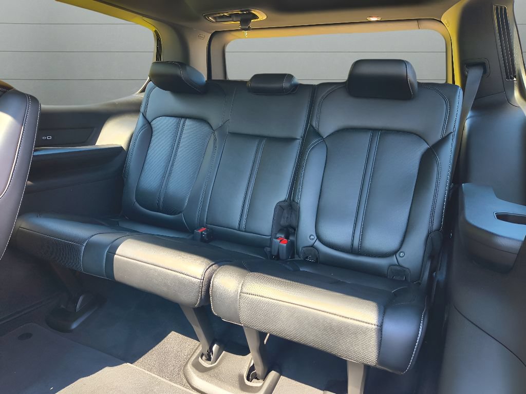 Used 2024 Jeep Wagoneer Series II RWD image 37