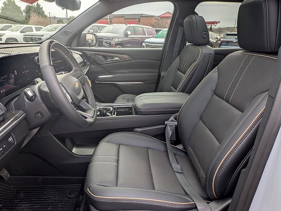 New 2026 Chevrolet Traverse High Country FWD image 11