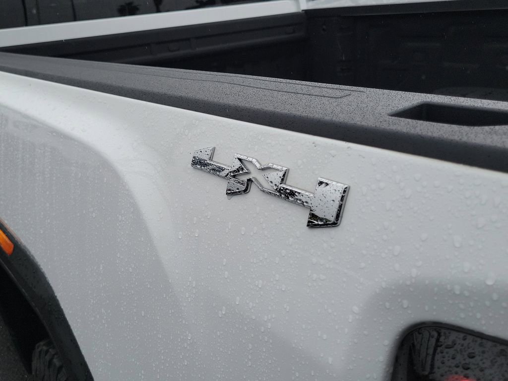 Used 2022 GMC Sierra 2500 SLE w/ SLE Value Package; image 24