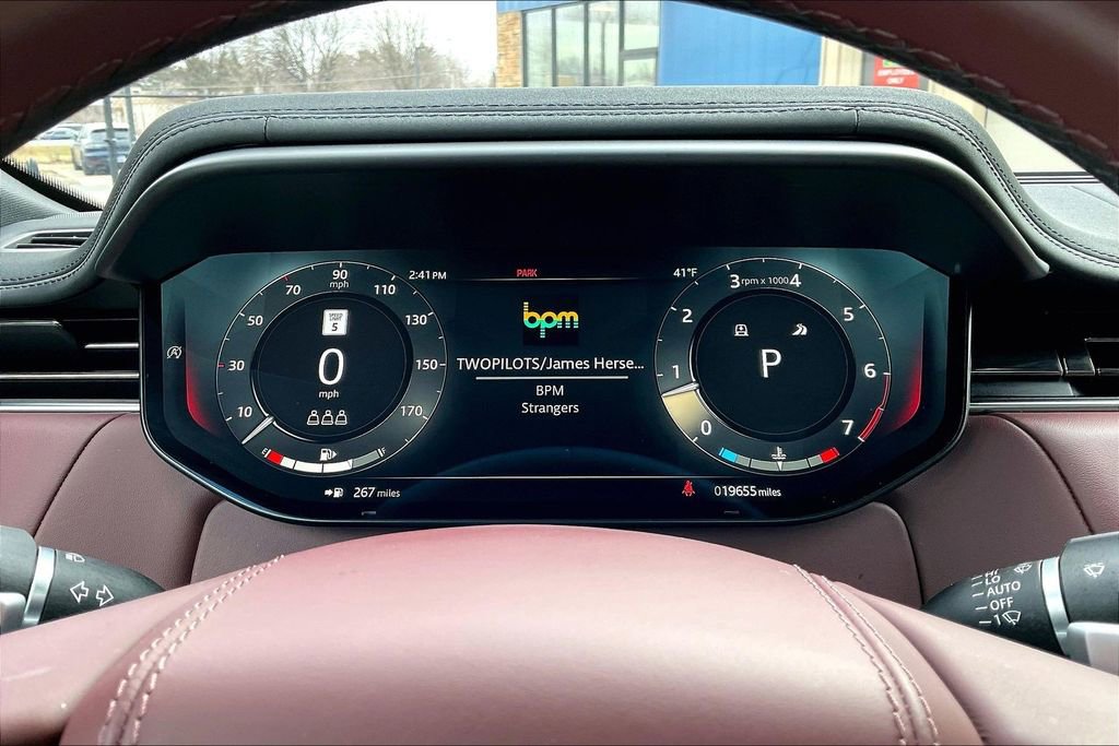 Used 2023 Land Rover Range Rover Sport SE Dynamic image 13