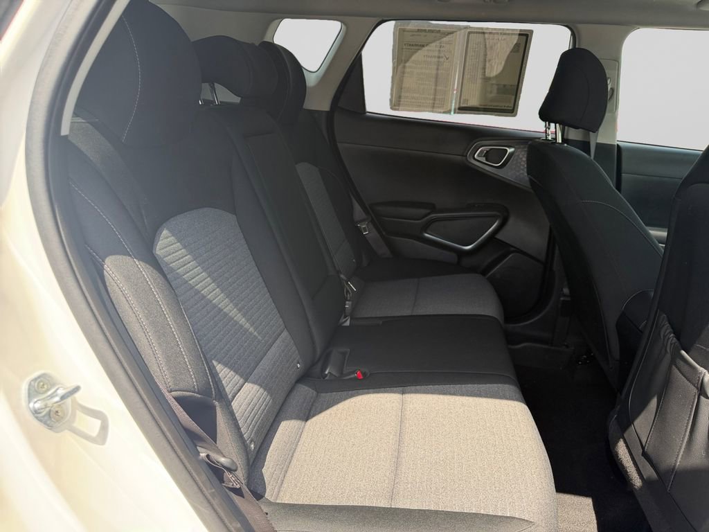 Used 2023 Kia Soul EX FWD image 18