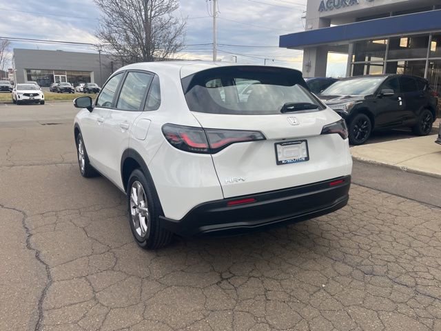 Used 2023 Honda HR-V LX image 8