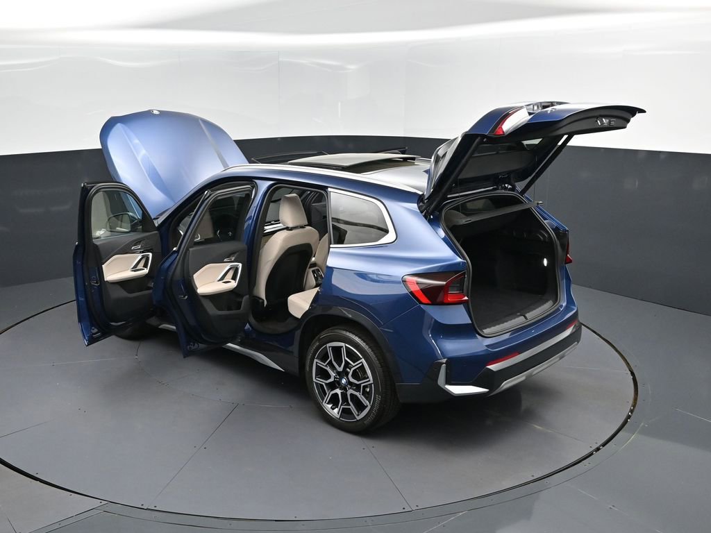 Certified 2025 BMW X1 xDrive28i image 2