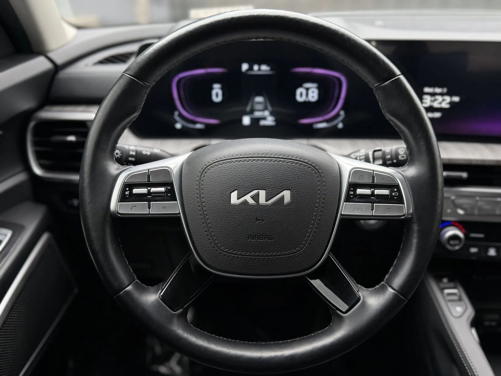 Used 2024 Kia Telluride EX image 25