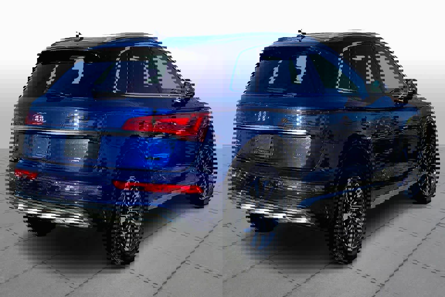 Used 2021 Audi Q5 Premium Plus w/ Premium Plus Package image 13