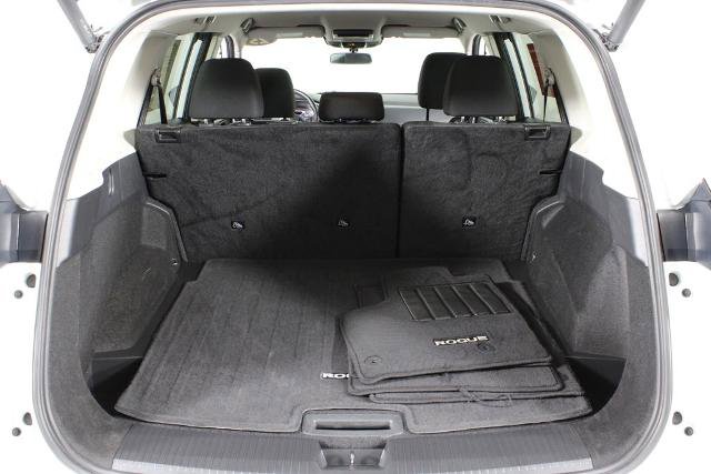 Certified 2025 Nissan Rogue SV image 16