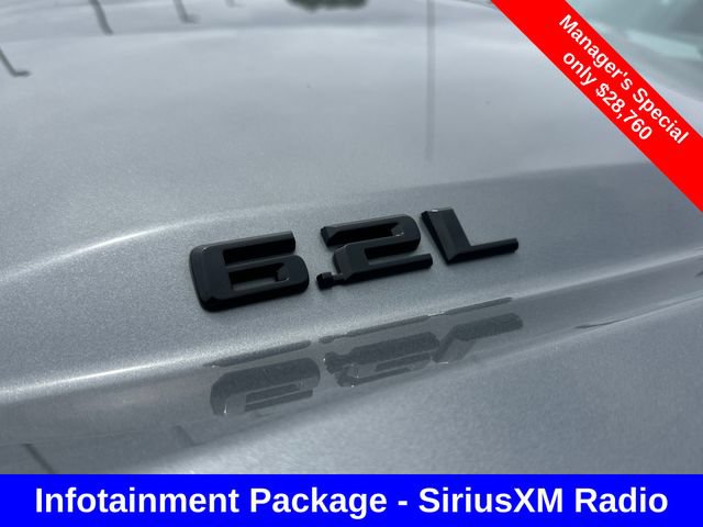 Used 2022 Chevrolet Silverado 1500 Custom Trail Boss w/ LPO, Dark Essentials Package AWD/4WD image 5