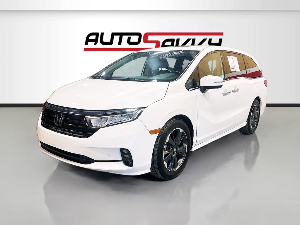 Used 2023 Honda Odyssey Elite image 3
