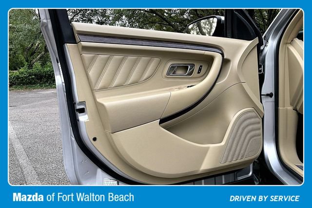 Used 2018 Ford Taurus Limited FWD image 17