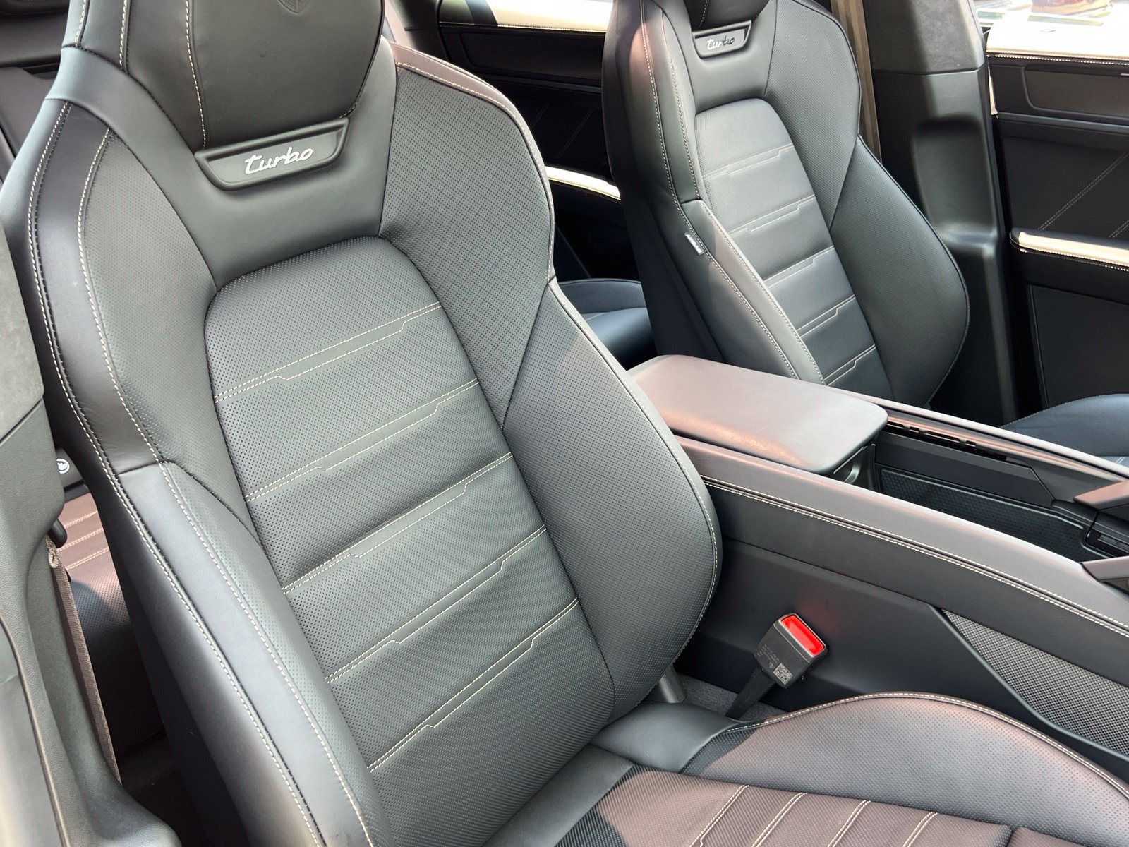 New 2026 Porsche Cayenne Turbo AWD/4WD image 18