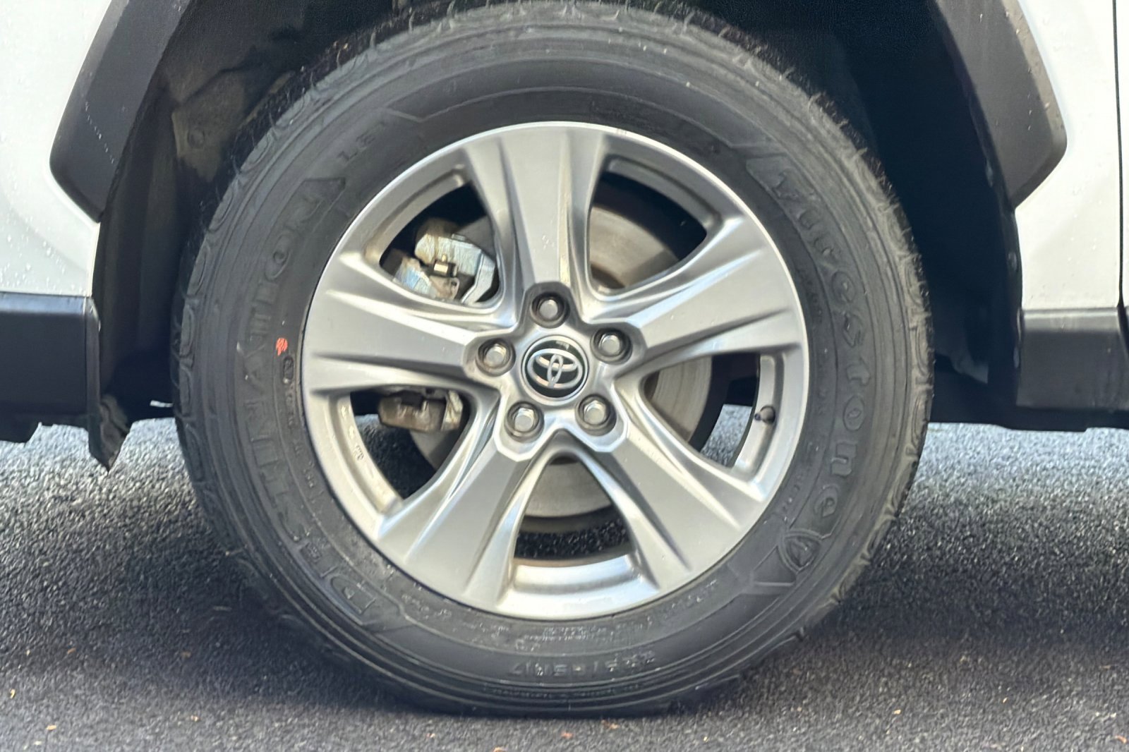 Used 2024 Toyota RAV4 XLE image 25