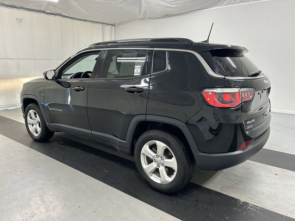Used 2019 Jeep Compass Latitude w/ Popular Equipment Group AWD/4WD image 7