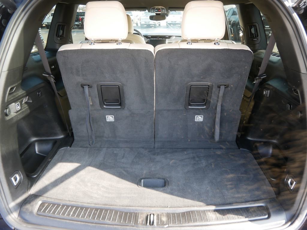 Used 2023 Jeep Grand Cherokee L Limited w/ MOPAR Finishing Package image 8