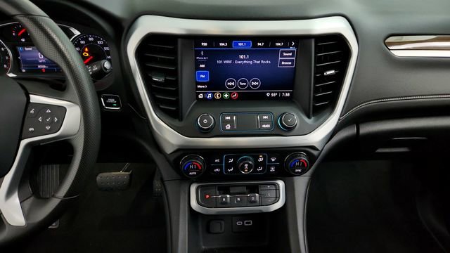 Used 2021 GMC Acadia SLE w/ Driver Convenience Package image 16