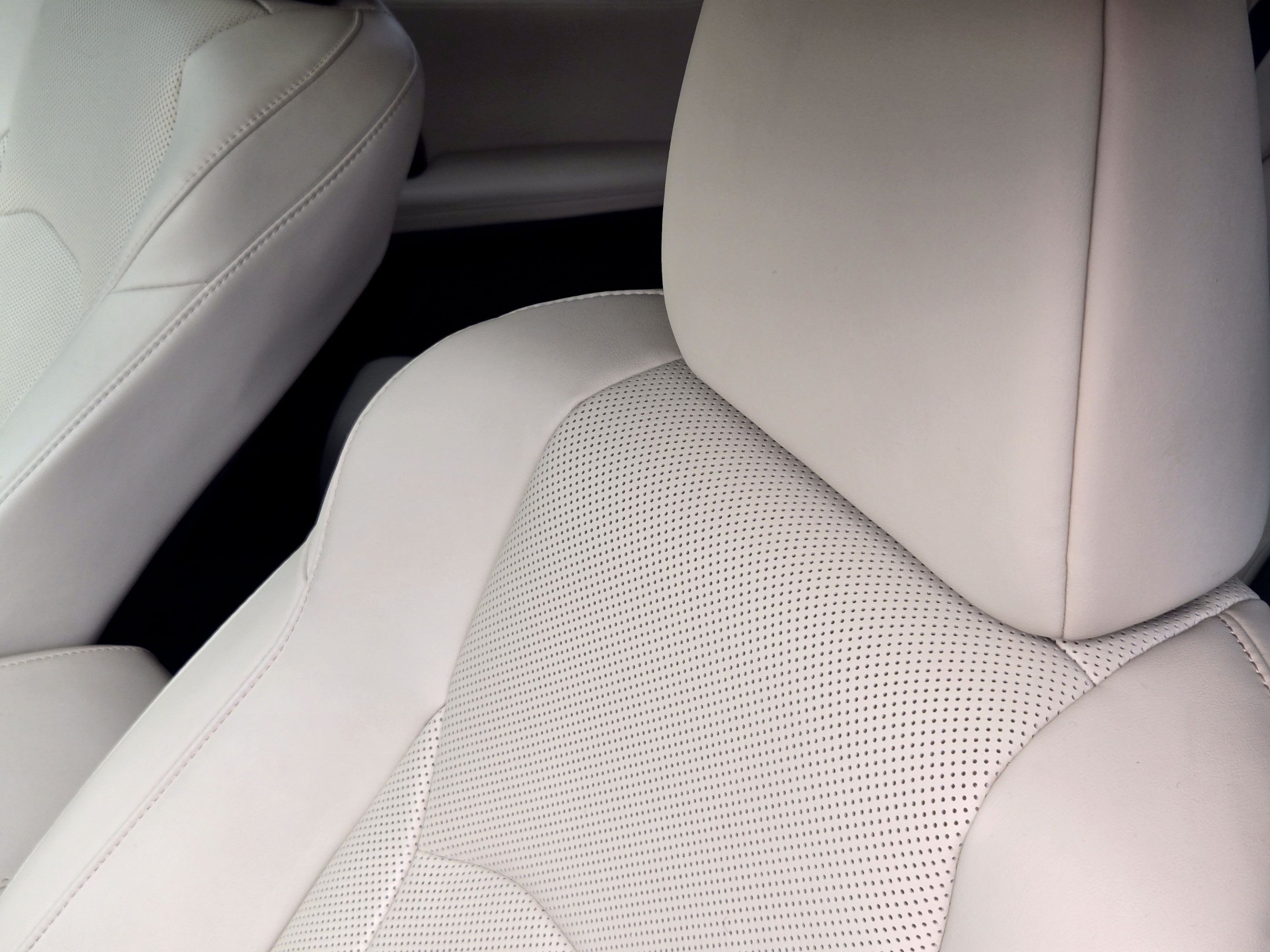 Certified 2022 Lexus RX 350 FWD w/ Premium Package image 24
