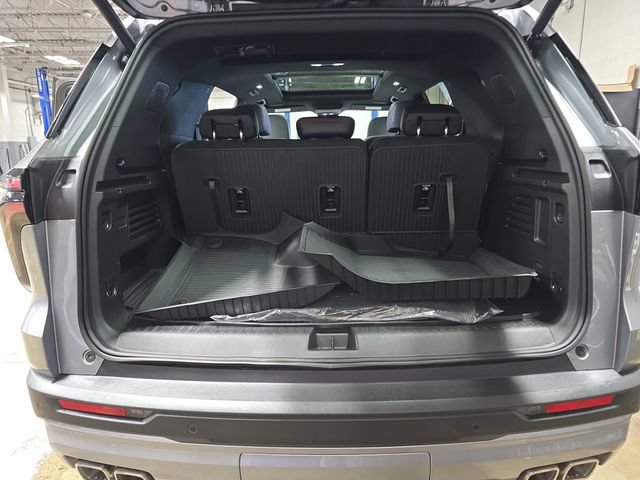 New 2026 Chevrolet Traverse Z71 w/ Enhanced Driving Package AWD/4WD image 16