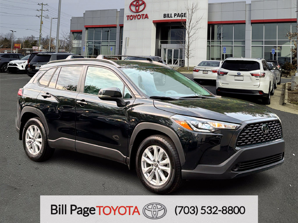 Used 2023 Toyota Corolla Cross LE w/ Moonroof Package AWD/4WD image 1