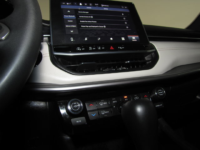 Used 2025 Jeep Compass Limited AWD/4WD image 30