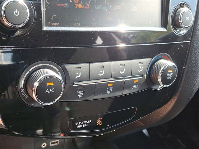 Used 2019 Nissan Rogue Sport S image 15