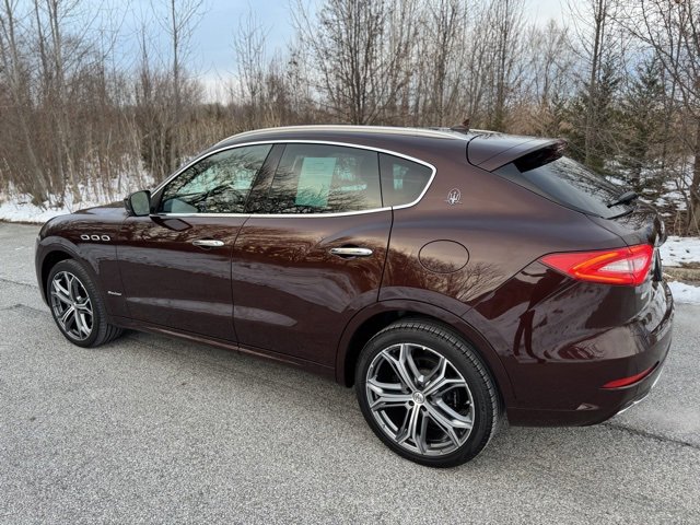 Used 2020 Maserati Levante GranLusso image 7