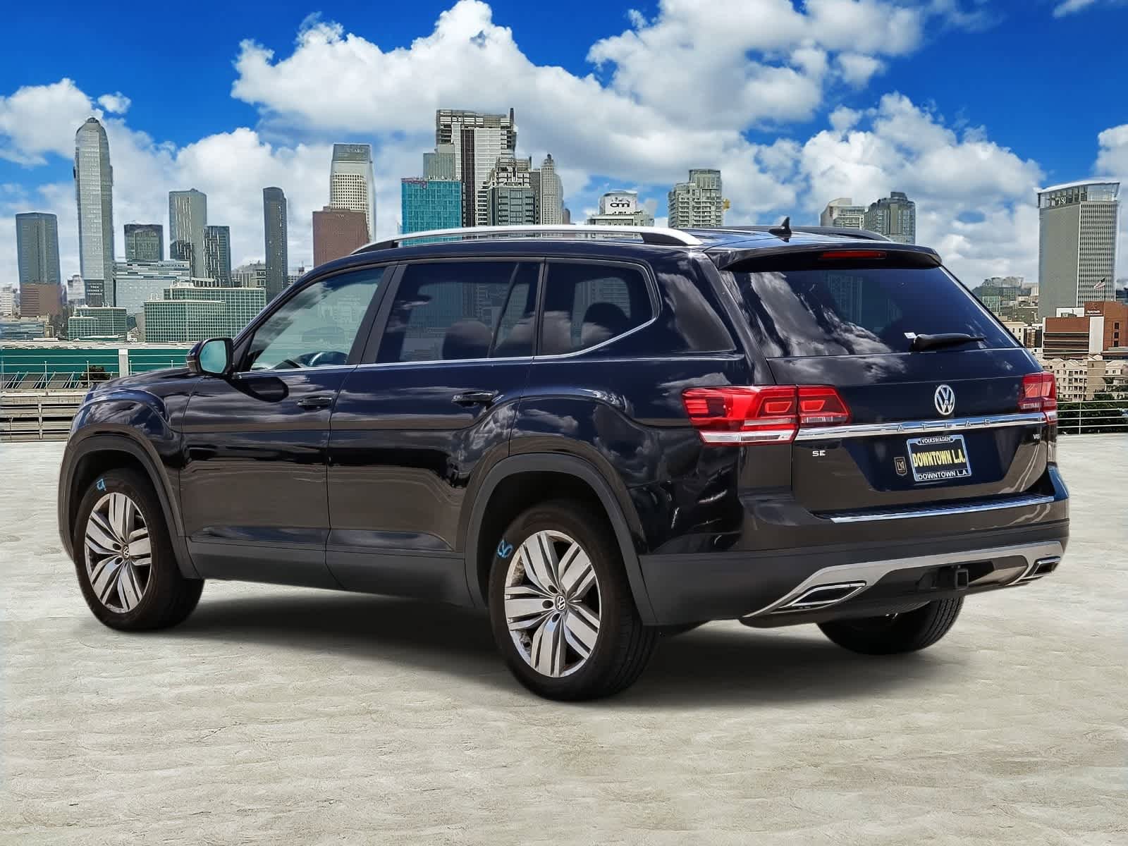 Used 2019 Volkswagen Atlas SE w/ Towing Package FWD image 6