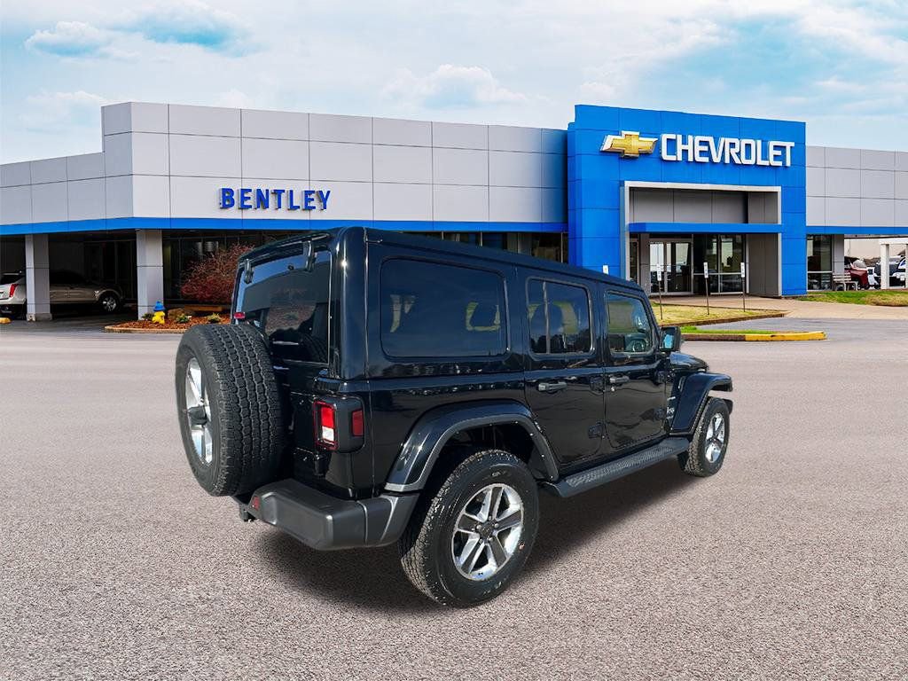 Used 2022 Jeep Wrangler Unlimited Sahara AWD/4WD image 6