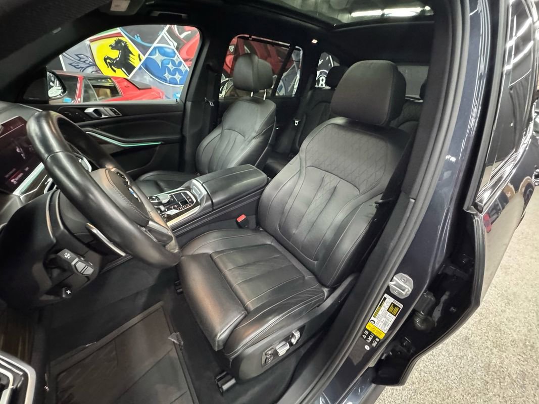 Used 2020 BMW X5 M50i w/ Executive Package AWD/4WD image 11