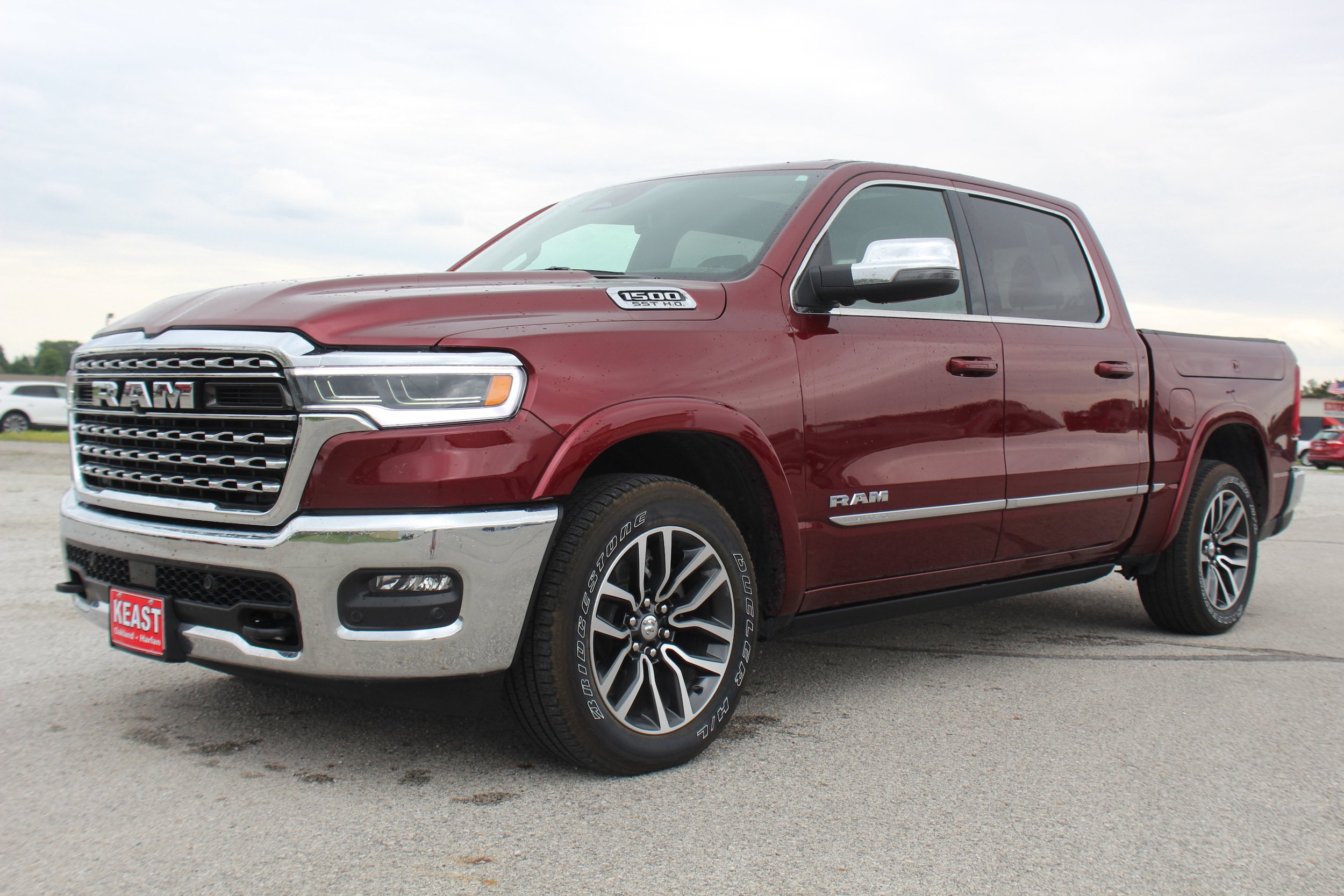 Used 2025 RAM 1500 Limited AWD/4WD image 1