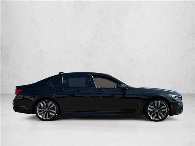 Used 2022 BMW M760i xDrive w/ Luxury Rear Seating Package AWD/4WD image 5