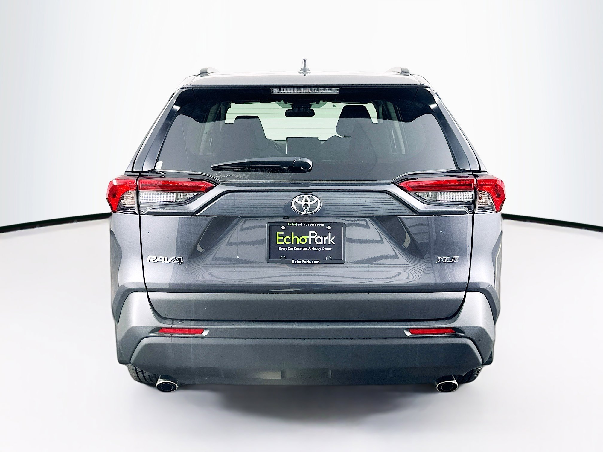 Used 2025 Toyota RAV4 XLE w/ Convenience Package image 7