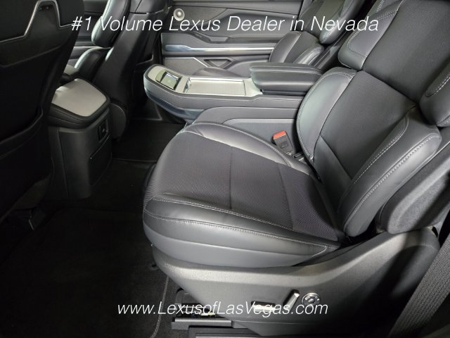 Used 2026 Lincoln Navigator Reserve w/ Jet Appearance Package AWD/4WD image 15