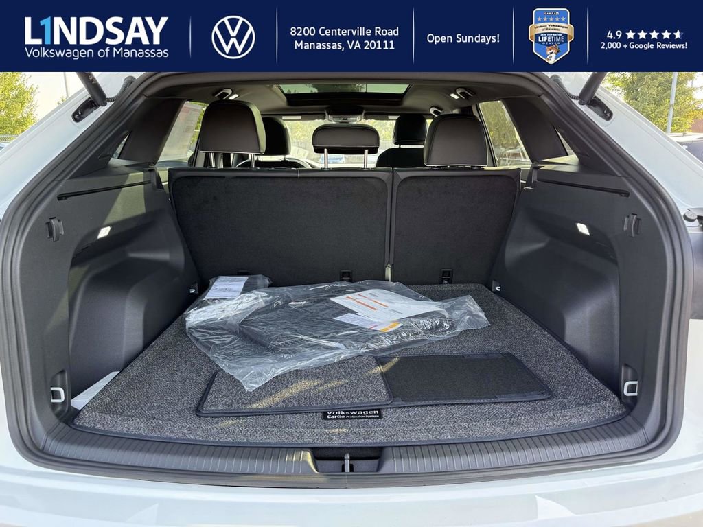 New 2026 Volkswagen Atlas Cross Sport SEL Premium R-Line image 10