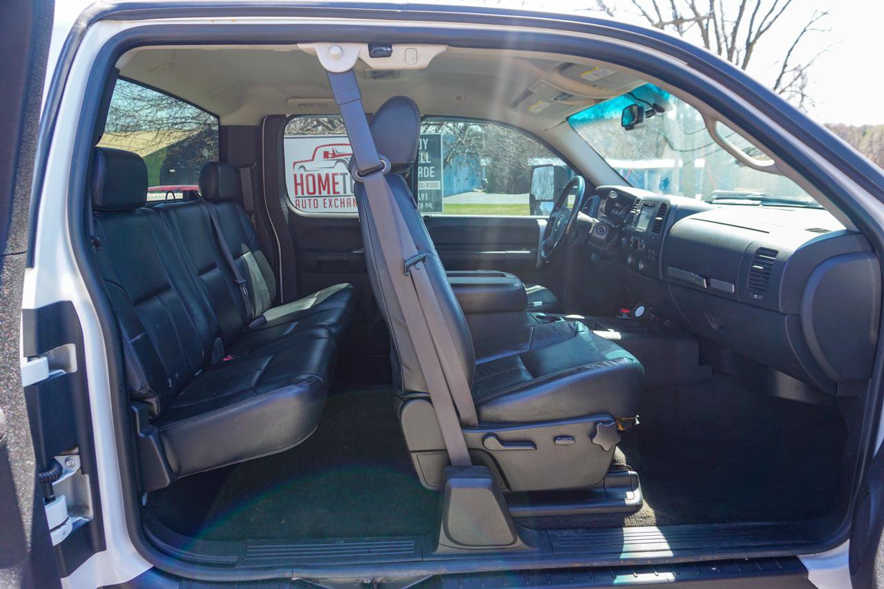 Used 2007 Chevrolet Silverado 2500 LT w/ Suspension Package, Off-Road image 21