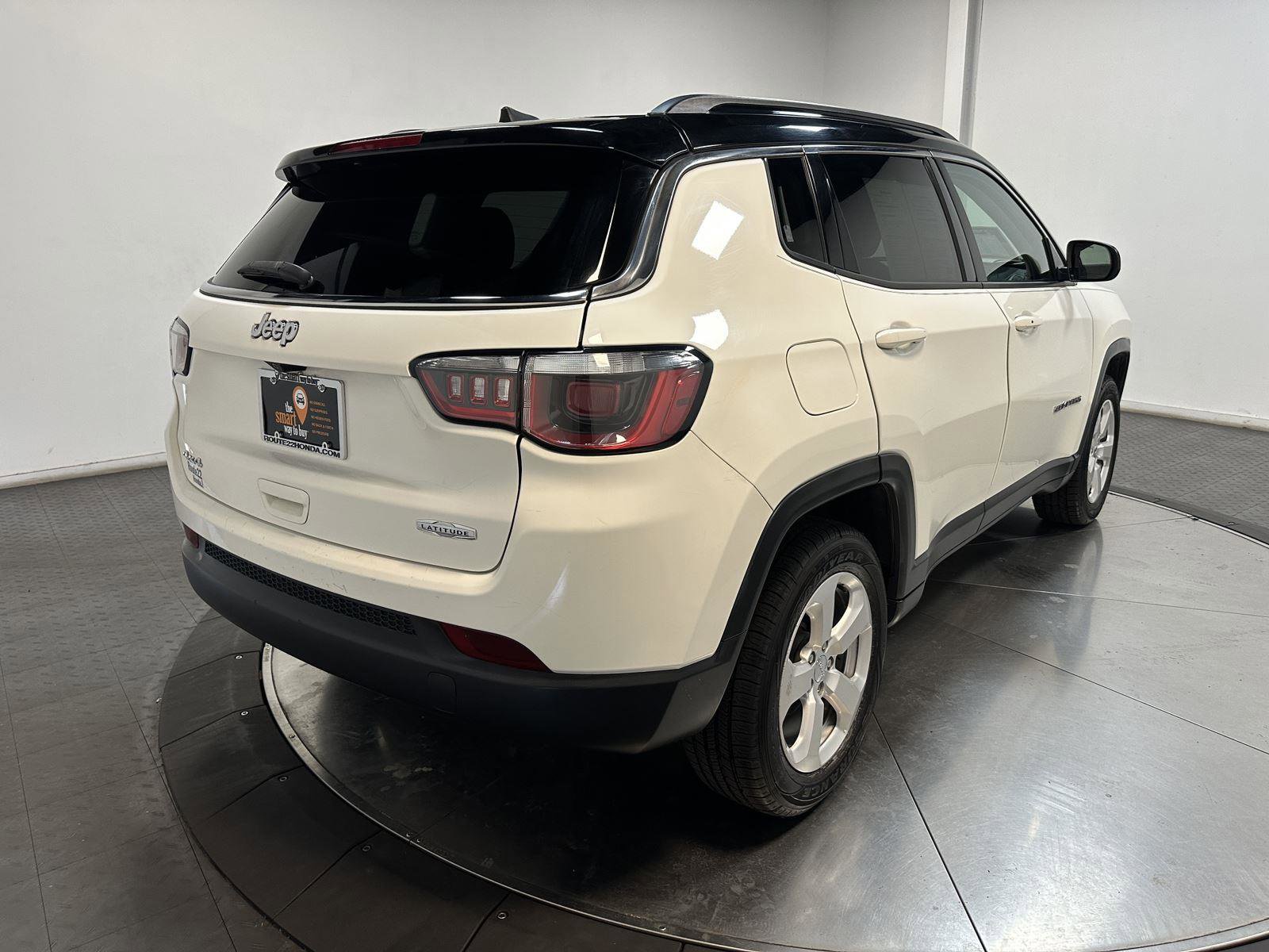 Used 2019 Jeep Compass Latitude w/ Popular Equipment Group AWD/4WD image 13