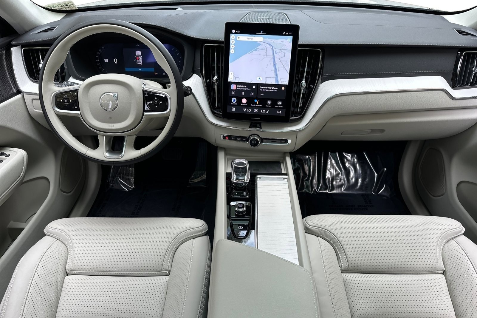 New 2026 Volvo XC60 B5 Ultra w/ Protection Package Premier image 3