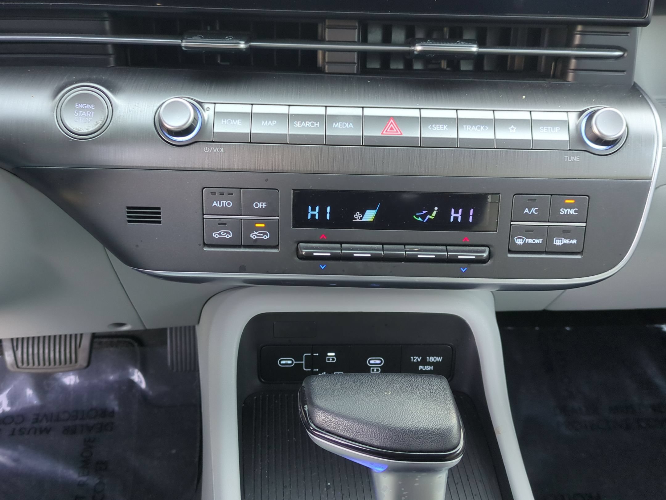 Certified 2024 Hyundai Kona SEL FWD image 26