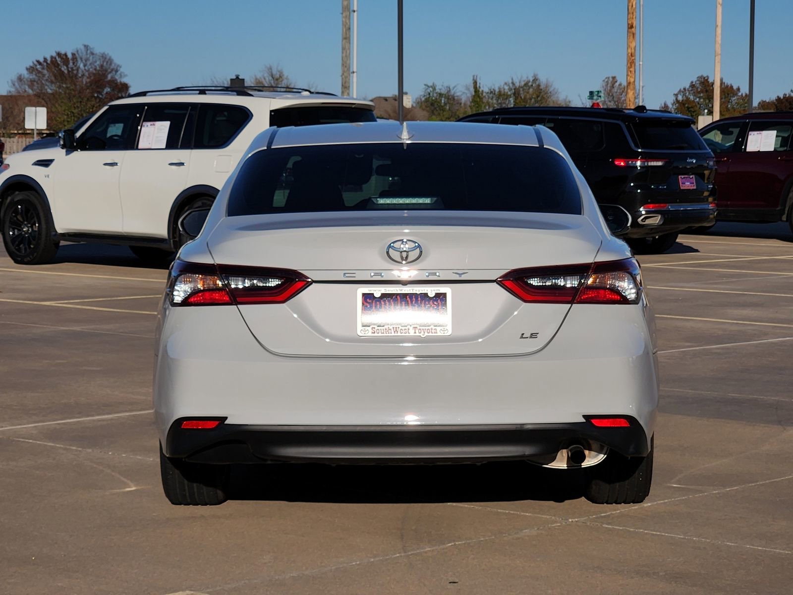 Used 2023 Toyota Camry LE image 8