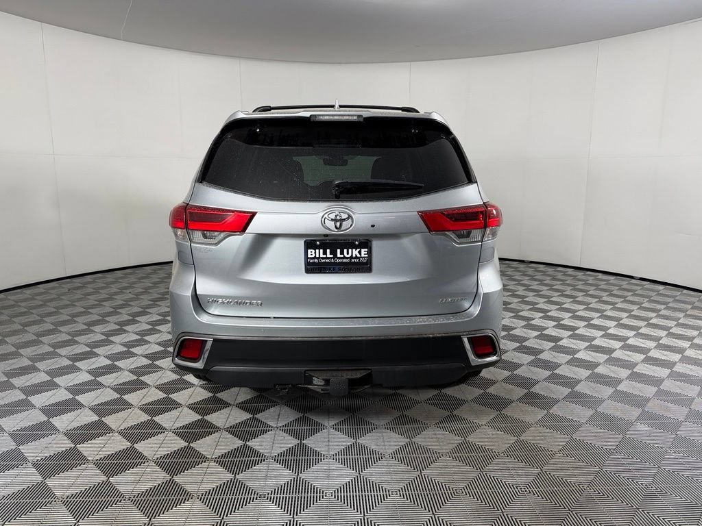 Used 2019 Toyota Highlander Limited FWD image 8