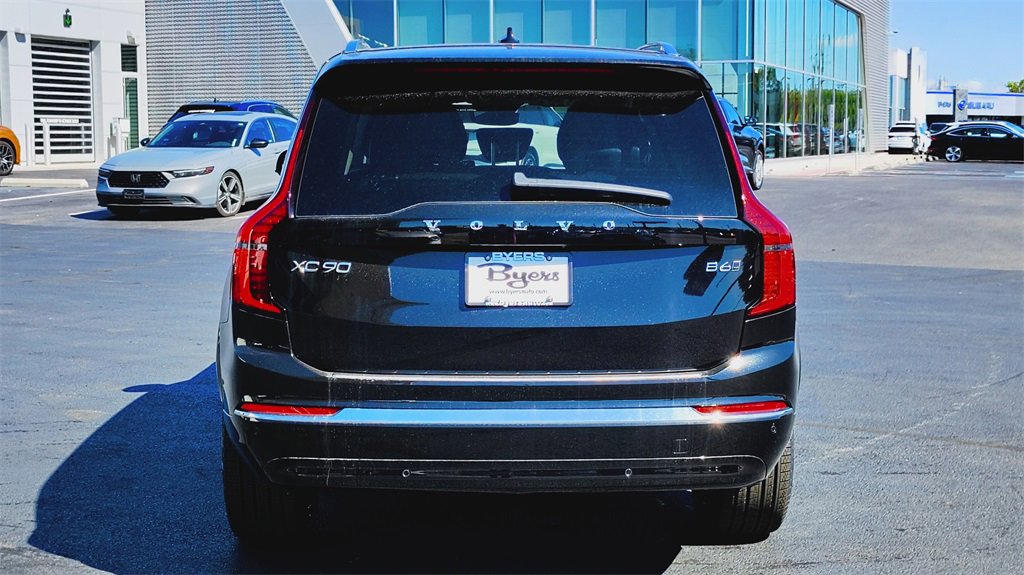 New 2026 Volvo XC90 B6 Plus w/ Protection Package Premier image 31