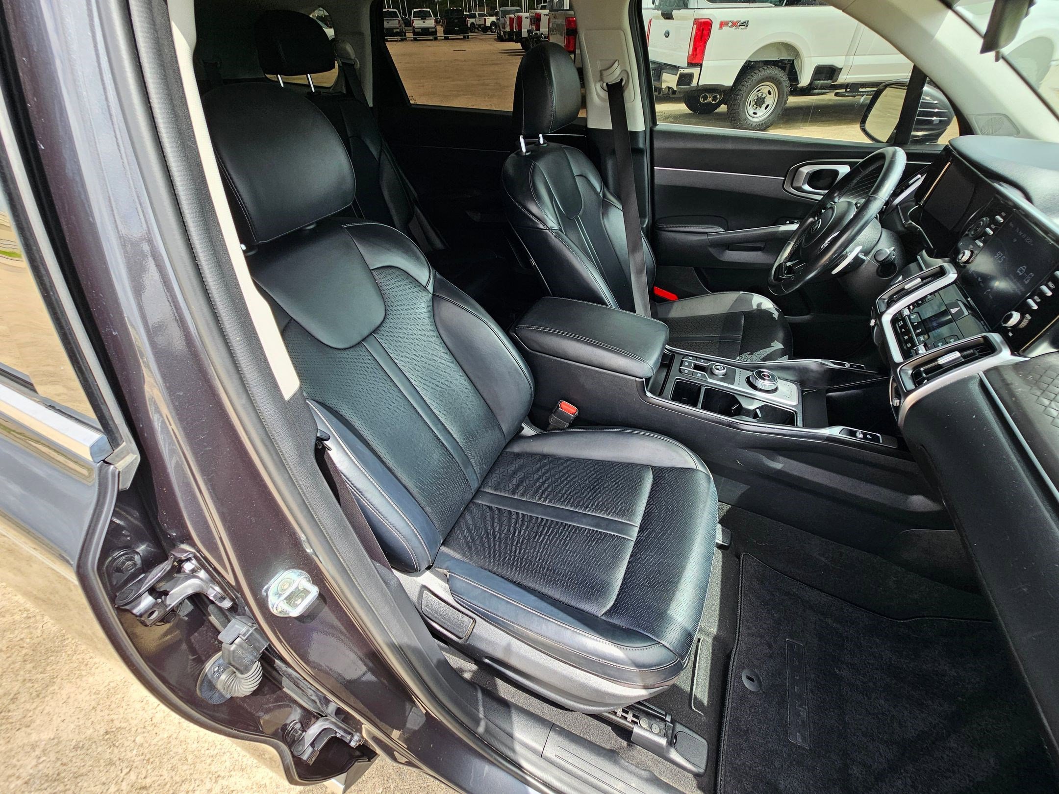 Used 2021 Kia Sorento EX FWD image 30