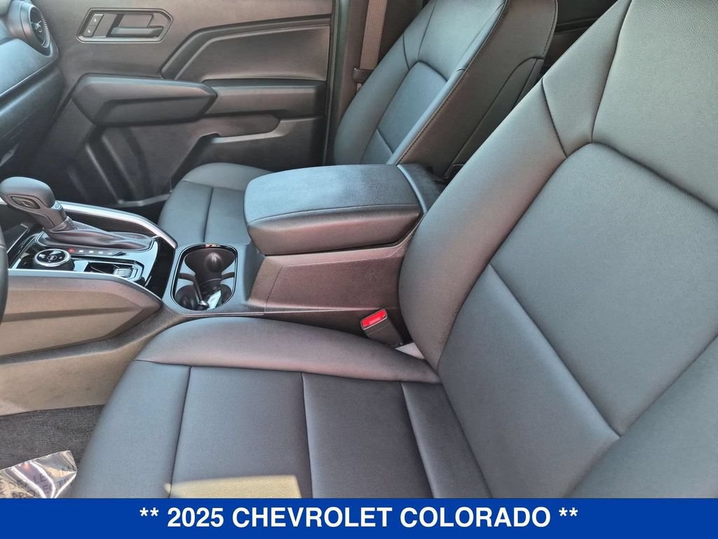Used 2025 Chevrolet Colorado Trail Boss AWD/4WD image 13